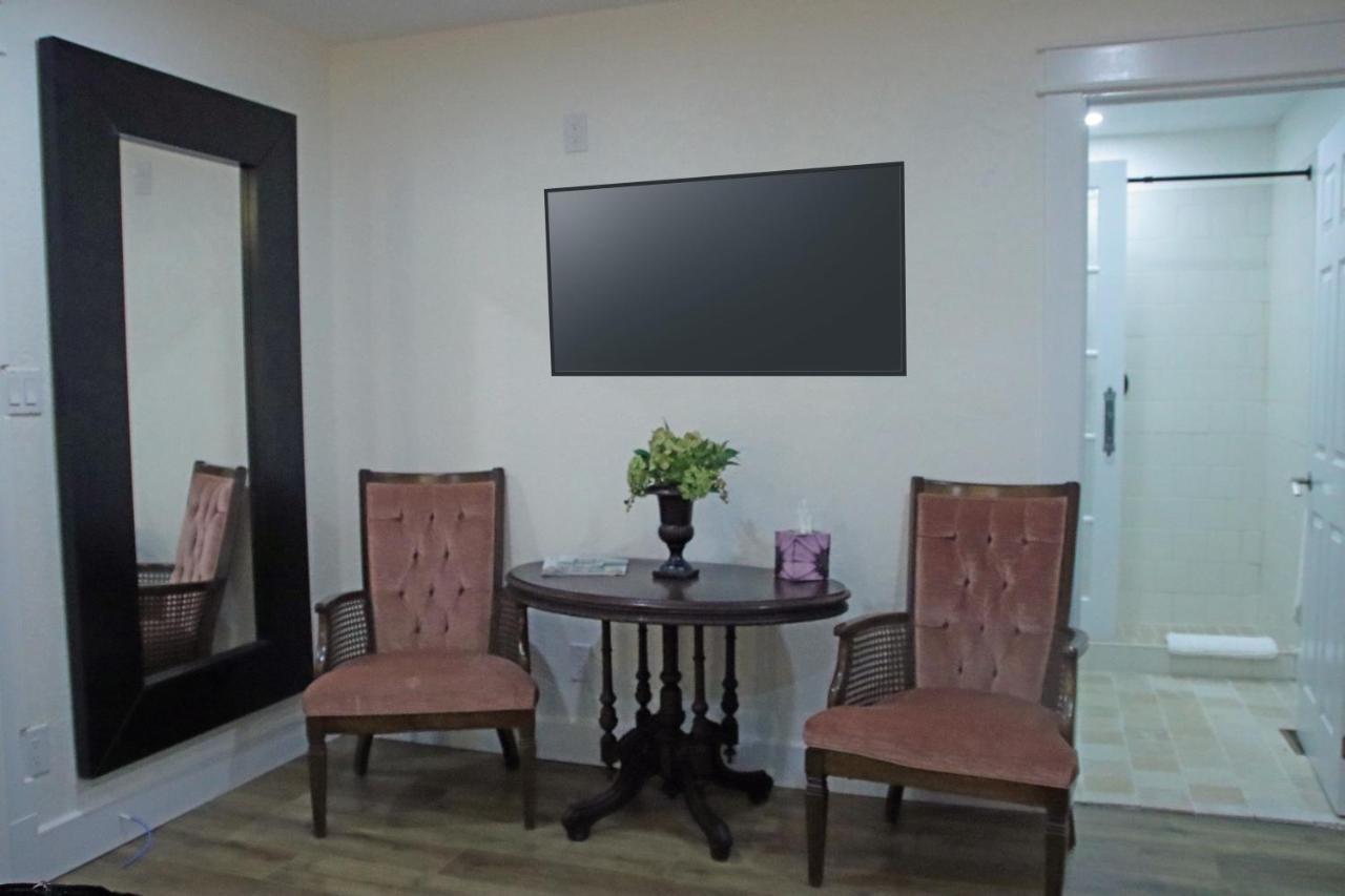 Villa Di Casa - Boutique Hotel Веллингтон Экстерьер фото