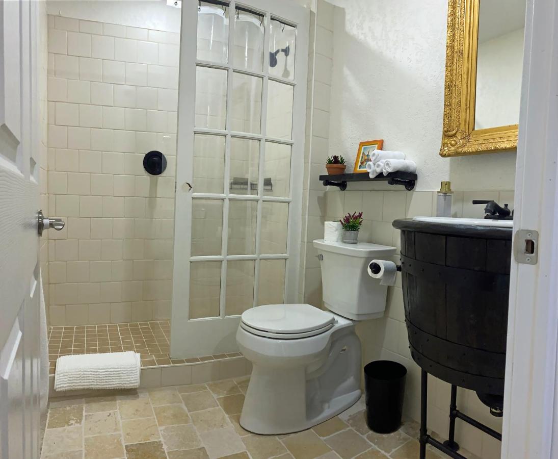 Villa Di Casa - Boutique Hotel Веллингтон Экстерьер фото