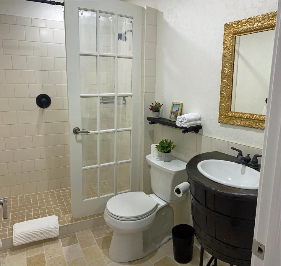 Villa Di Casa - Boutique Hotel Веллингтон Экстерьер фото